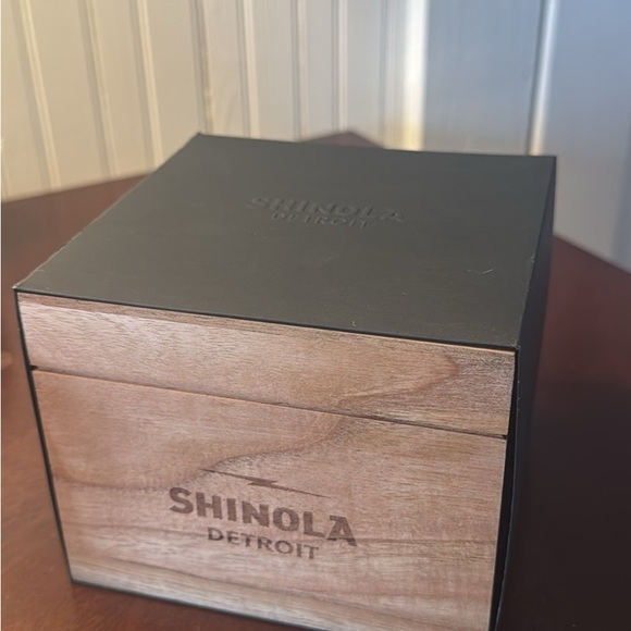 BRAND NEW: Shinola 47mm Brown Leather Strap Watch - Picture 7 of 7